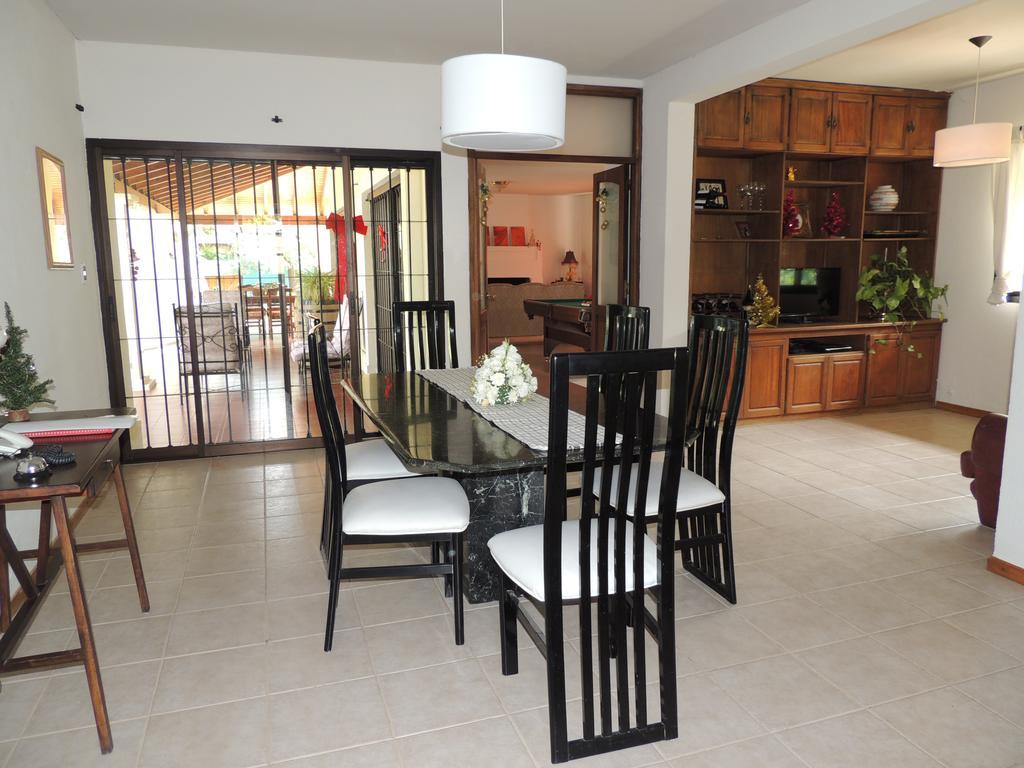 Villa Niagara Chacras de Coria Bilik gambar